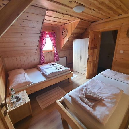 Koca Na Talezu Bed & Breakfast Ribno ภายนอก รูปภาพ